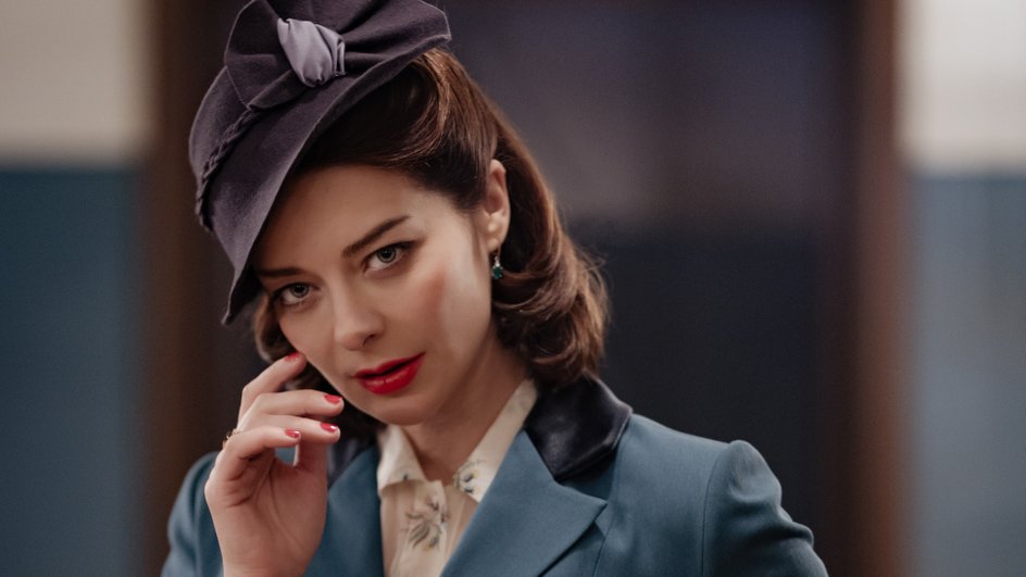 Марина Александрова на съемках второго сезона сериала «Художник» Марина Александрова на съемках второго сезона сериала «Художник»