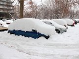 Зимняя парковка во дворе