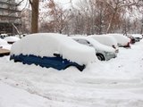 Зимняя парковка во дворе