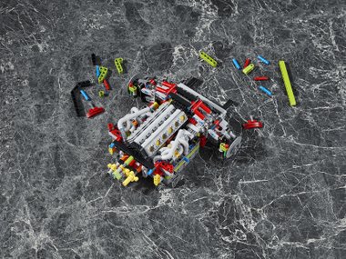 slide image for gallery: 26068 | Lego Lamborghini