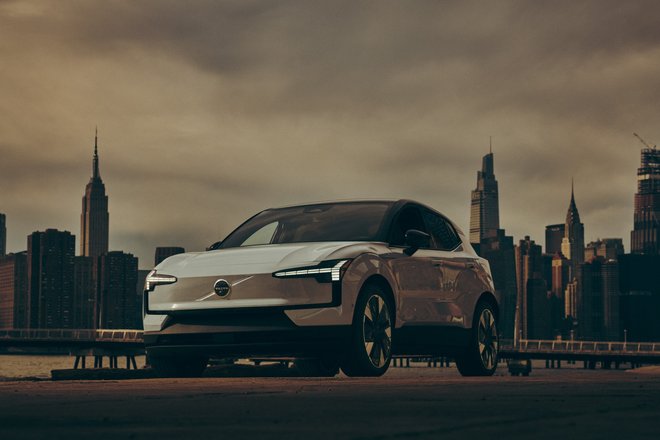 Электромобиль Volvo EX30 Электромобиль Volvo EX30