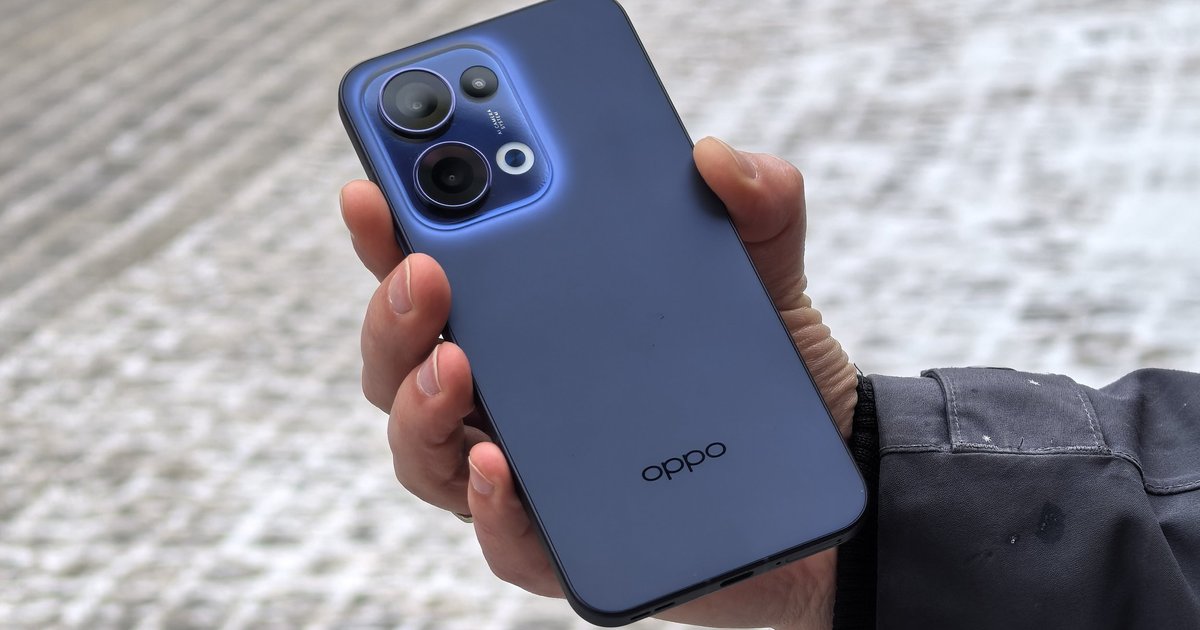 Обзор OPPO Reno13: стильный и непотопляемый камерофон с IP69