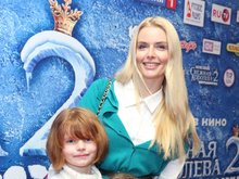 Анна Чурина с детьми Анна Чурина с детьми