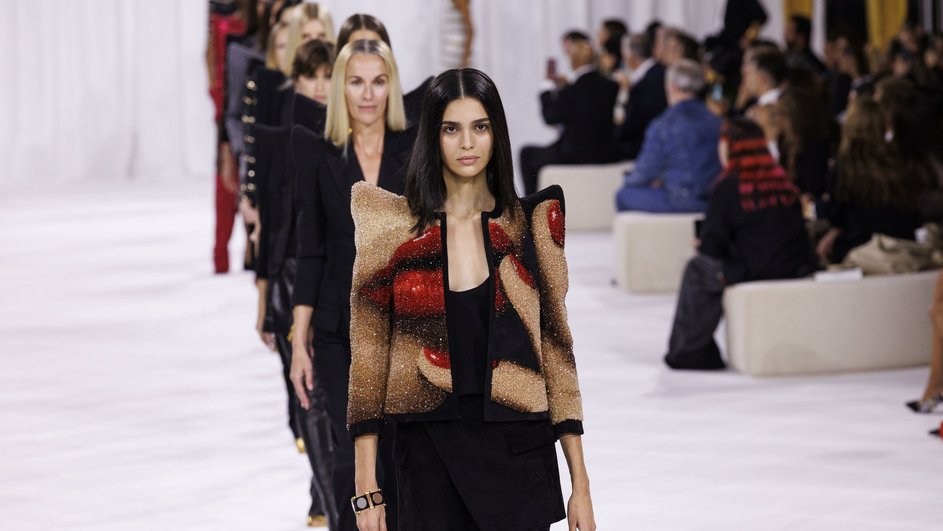 Показ Balmain Показ Balmain