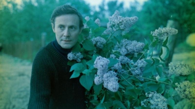 Юрий Соломин в фильме «Мелодии белой ночи» (1976) Юрий Соломин в фильме «Мелодии белой ночи» (1976)
