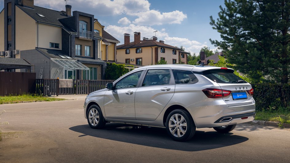 Lada Vesta CVT