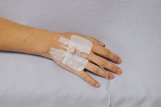 капельница уколы рука болезнь вены капельница уколы рука болезнь вены