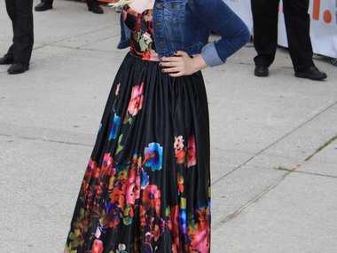Slide image for gallery: 3234 | Комментарий lady.mail.ru: Эбигейл Бреслин в платье с цветочным принтом