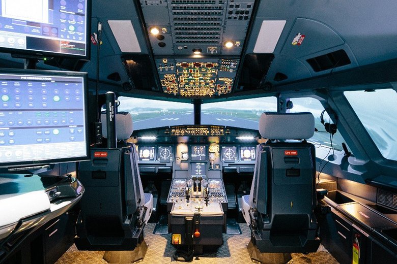 Так выглядит тренажер для пилотов, имитирующий кабину Airbus A320