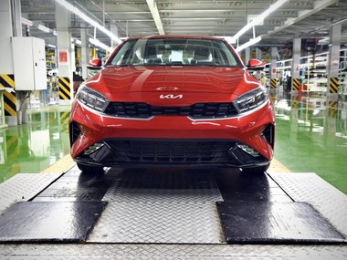 slide image for gallery: 28363 | Kia Cerato