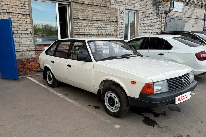 Новый "Москвич-2141" после 30 лет в гараже выставили на продажу: не так и дорого Новый "Москвич-2141" после 30 лет в гараже выставили на продажу: не так и дорого