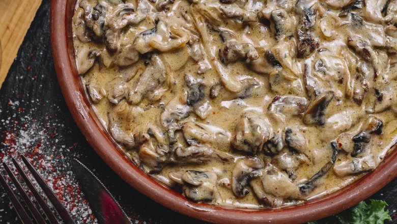 Грибной соус, шампиньоны, шампиньоны со сливками, жульен Грибной соус, шампиньоны, шампиньоны со сливками, жульен