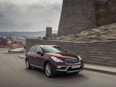 slide image for gallery: 21359 | Infiniti QX50