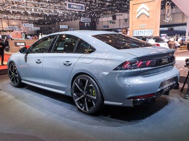 slide image for gallery: 24213 | Peugeot 508