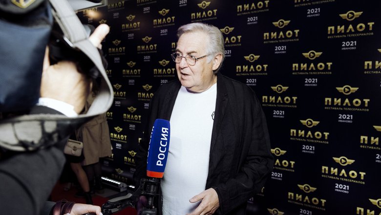 Юрий Стоянов Юрий Стоянов