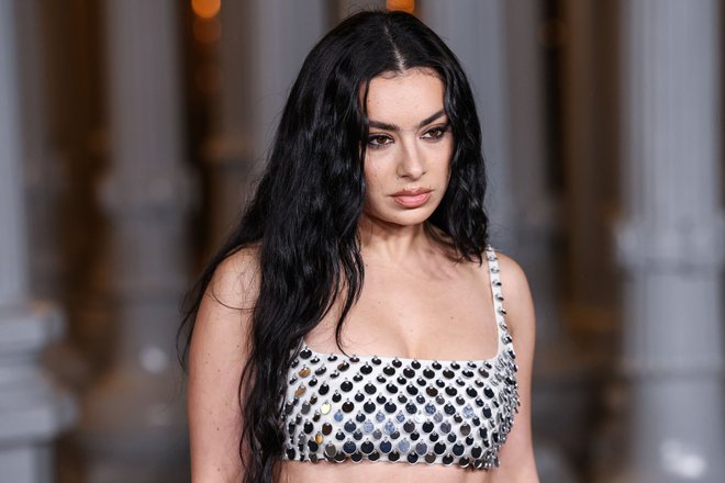 чарли charlie xcx чарли charlie xcx