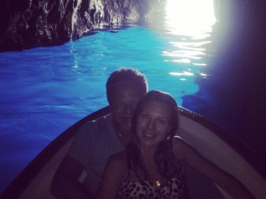 Slide image for gallery: 4034 | Комментарий «Леди Mail.Ru»: Водная прогулка на лодке в пещеру под названием «Голубой грот»