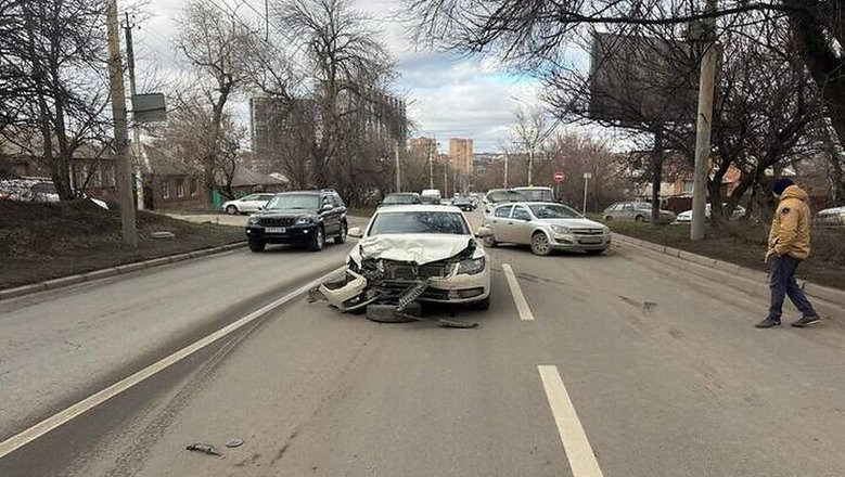 Полина и настя ростов фото с происшествия