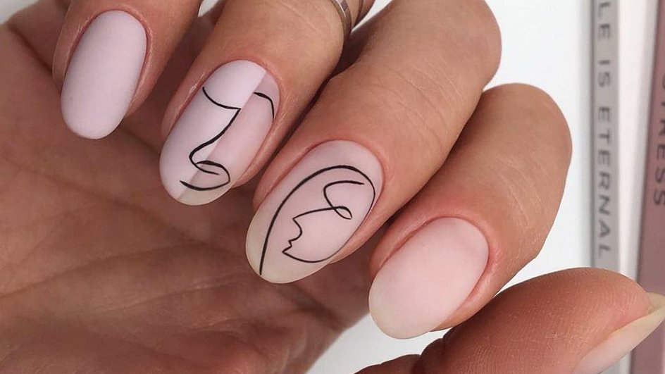«Льняной» маникюр с рисунками из аккаунта Id_nails_space