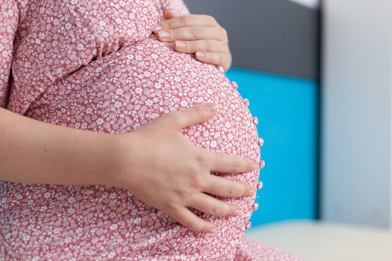 Понос при беременности: что делать будущей маме?