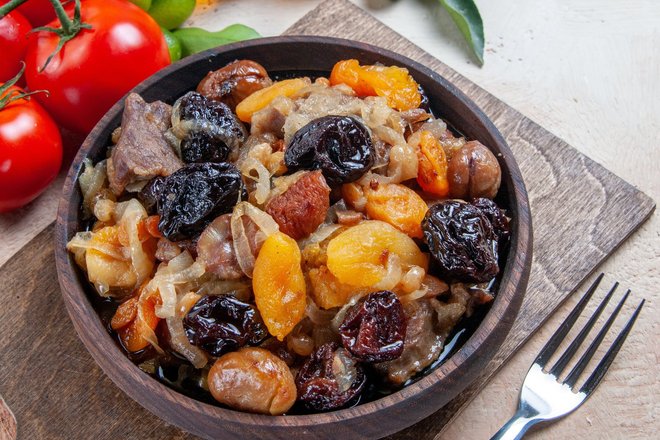Бигос, тушеная капуста с мясом