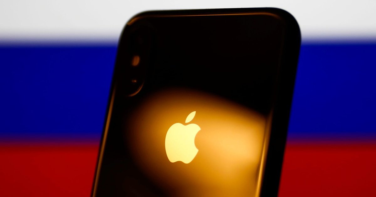 Американцев напугали их iPhone: приложения переводятся на русский язык