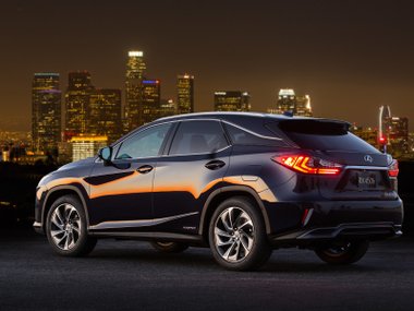 slide image for gallery: 17953 | Lexus RX 450h