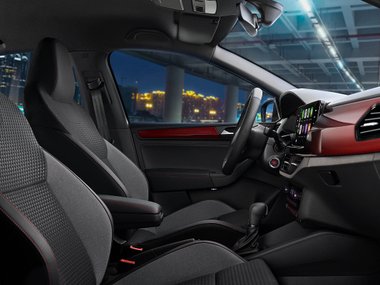 slide image for gallery: 27079 | Volkswagen Polo с пакетом «Спорт»