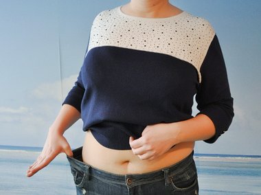 Slide image for gallery: 3522 | Комментарий «Леди Mail.Ru»: Марине теперь велики привычные джинсы. Придется менять гардероб