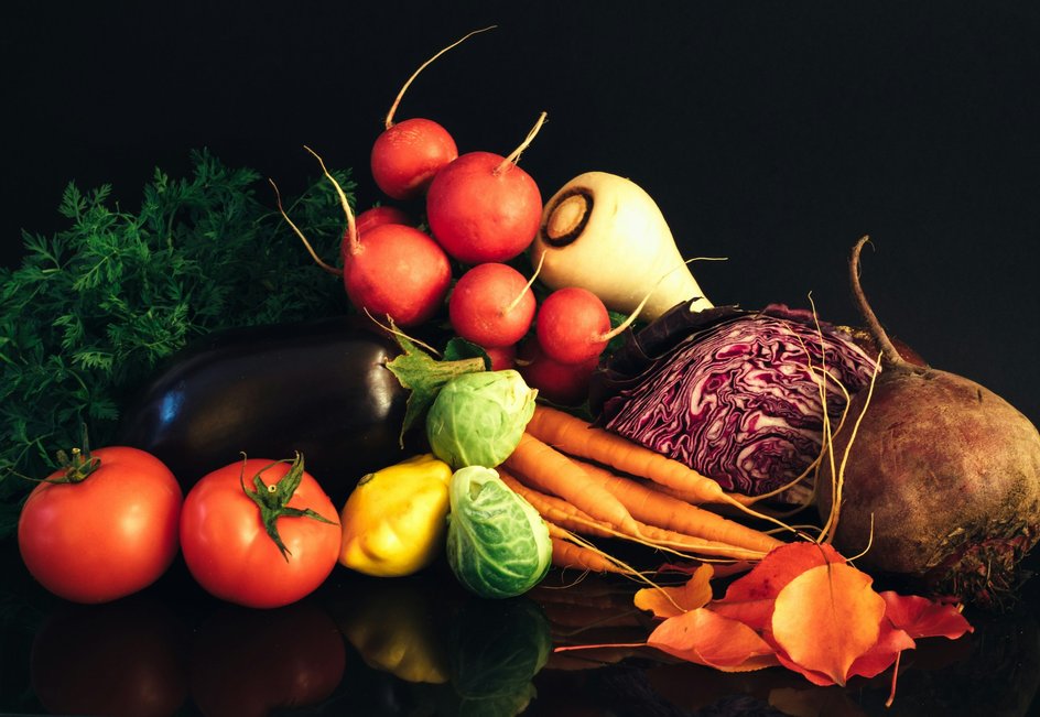 Выбирая между овощами, фруктами и ягодами, отдавайте предпочтение овощам.