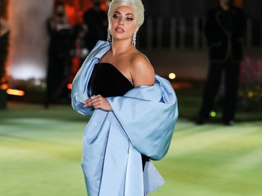 Slide image for gallery: 6909 |  Леди Гага на церемонии открытия Музея Американской киноакадемии, 2021 г. | Фото: legion-media.ru