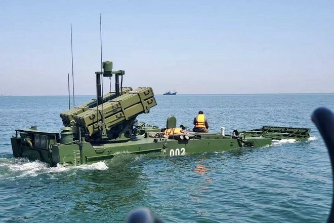 Новейшая плавающая бронированная машина Новейшая плавающая бронированная машина