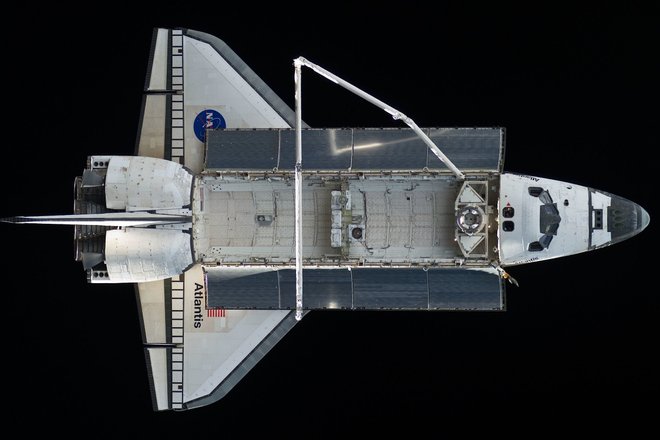 Atlantis на орбите в 2010 году Atlantis на орбите в 2010 году