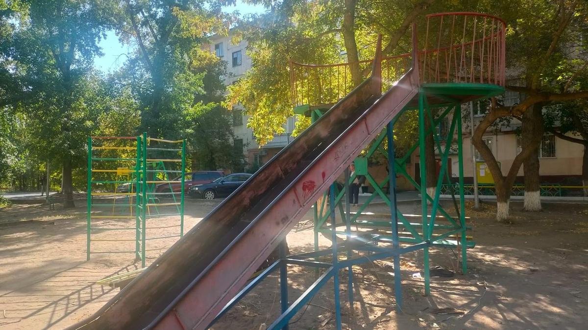 8-летней девочке провели трепанацию черепа после игры на детской площадке в  Павлодаре - Новости Mail.ru