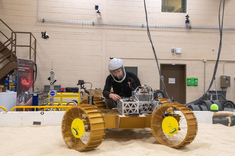 Луноход Volatiles Investigating Polar Exploration Rover (Viper)