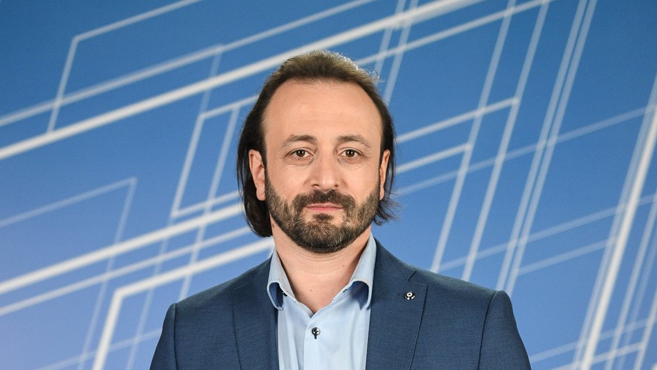 Илья Авербух