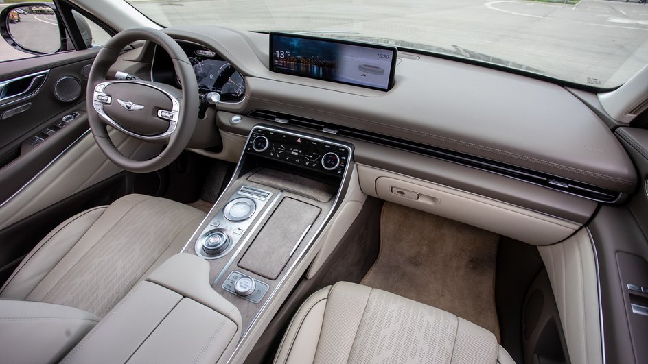Салон кроссовера Genesis GV80 огромный и роскошный Салон кроссовера Genesis GV80 огромный и роскошный