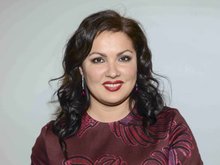 Анна Нетребко