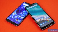 Мы сфотографировали Nokia 7.1 вместе с 5.1 Plus. Смартфоны похожи, разница в начинке и цене.