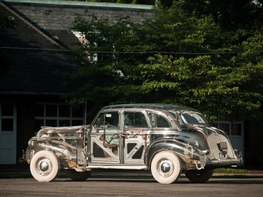 1940 Pontiac DeLuxe Six Transparent Display Car