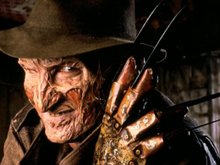 Роберт Инглунд в роли Фредди Крюгера в фильме «Кошмар на улице Вязов»