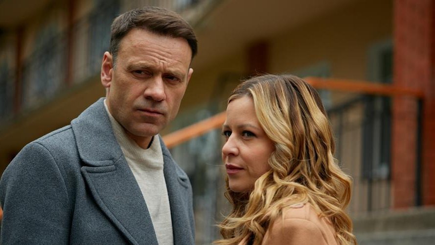Роман Перелыгин и Анна Маликова в сериале «Женщина без опыта» Роман Перелыгин и Анна Маликова в сериале «Женщина без опыта»