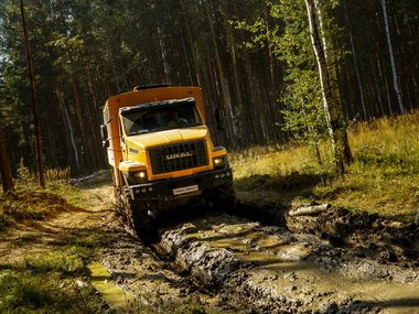 slide image for gallery: 23275 | Вахтовый автобус Урал