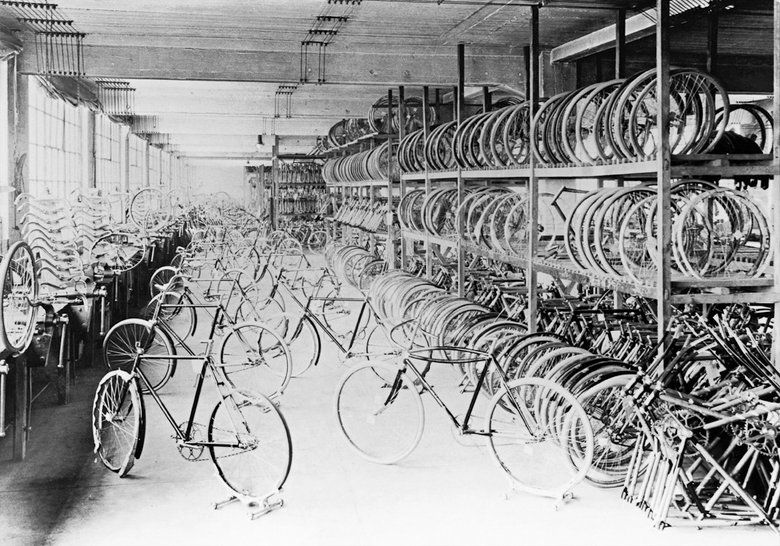 Так выглядел цех готовой продукции Opel в 1912-м