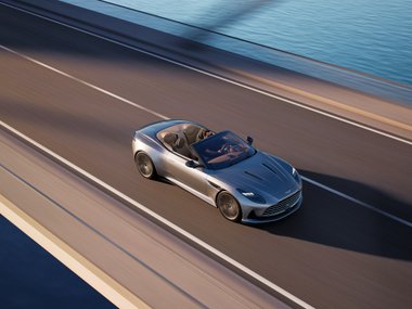 Aston Martin DB12 Volante