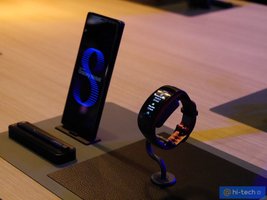 Живые фото Gear Fit 2 Pro с выставки IFA 2017