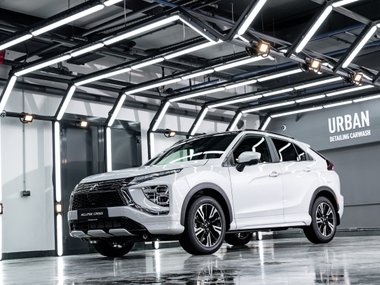 slide image for gallery: 27930 | Mitsubishi Eclipse Cross