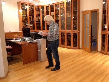 Кабинет Юрия Куклачёва с большой коллекцией книг. Фото: НТВ