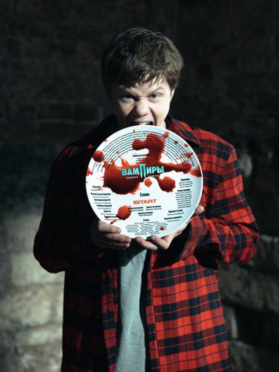 Тимофей Кочнев на съемках третьего сезона сериала «Вампиры средней полосы» Тимофей Кочнев на съемках третьего сезона сериала «Вампиры средней полосы»