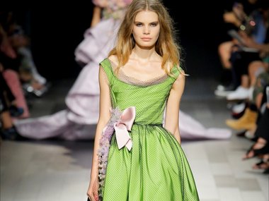 Slide image for gallery: 8790 | Marchesa